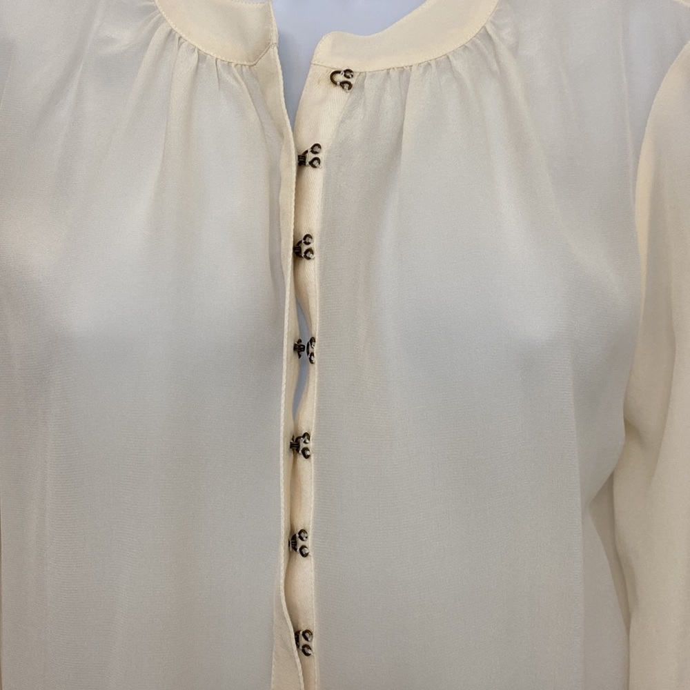 Banana Republic Silk Button Front Blouse Ivory S - Picture 2 of 6